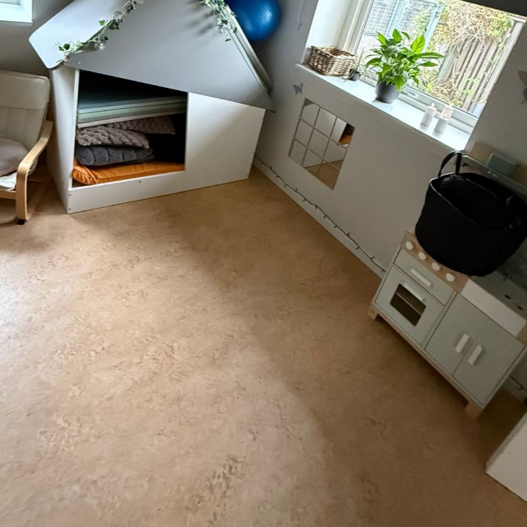 dagsinstitution gulv rengøring